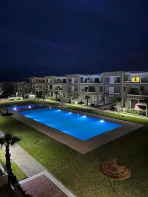 Appartement Balnéaire avec Vue sur Piscine